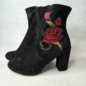 Candie's Black Faux Suede Embroidered Ankle Boots Slouch Ankle Size Womens 7.5